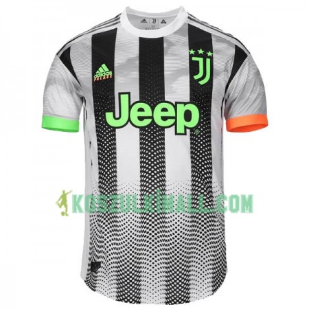 Juventus Monumental Palace 2019-2020 Krótki Rękaw (+ Krótkie spodenki) Juventus Monumental Palace 2019-2020 Krótki Rękaw (+ Krótkie spodenki)